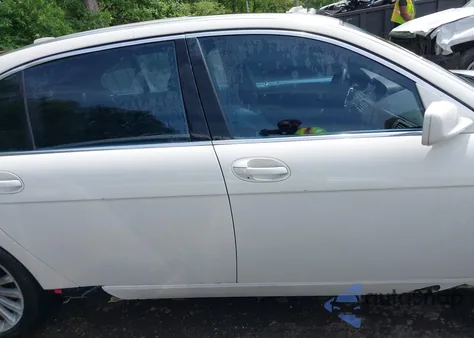 2004 BMW 745Li из США, поврежденный, VIN WBAGN63464DS47181